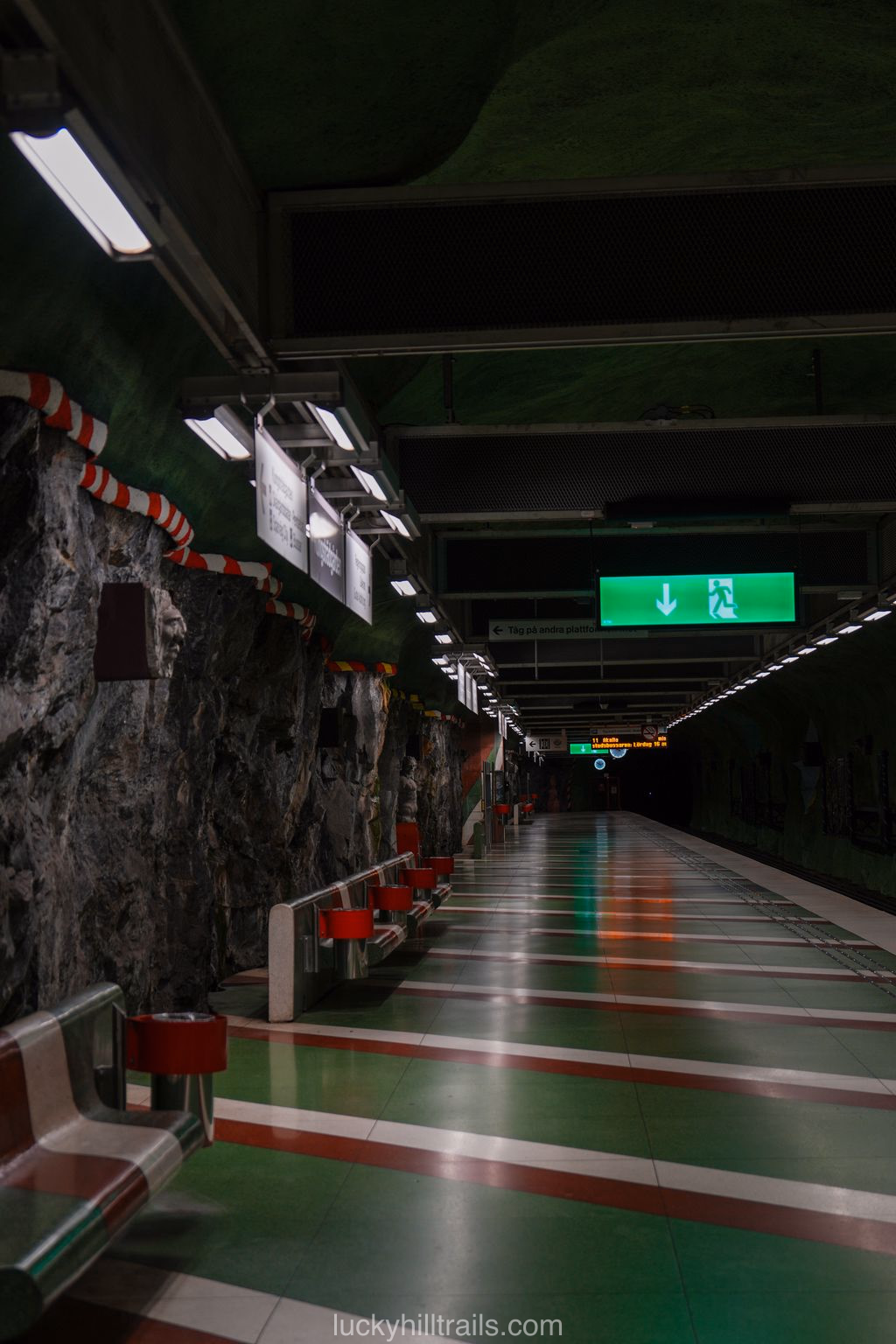 Sculptures and archaeological remains at Kungsträdgården station